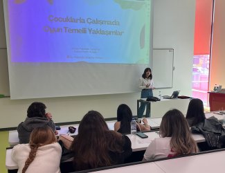 "Çocuklarda Çalışmada Oyun Temelli Yaklaşımlar"